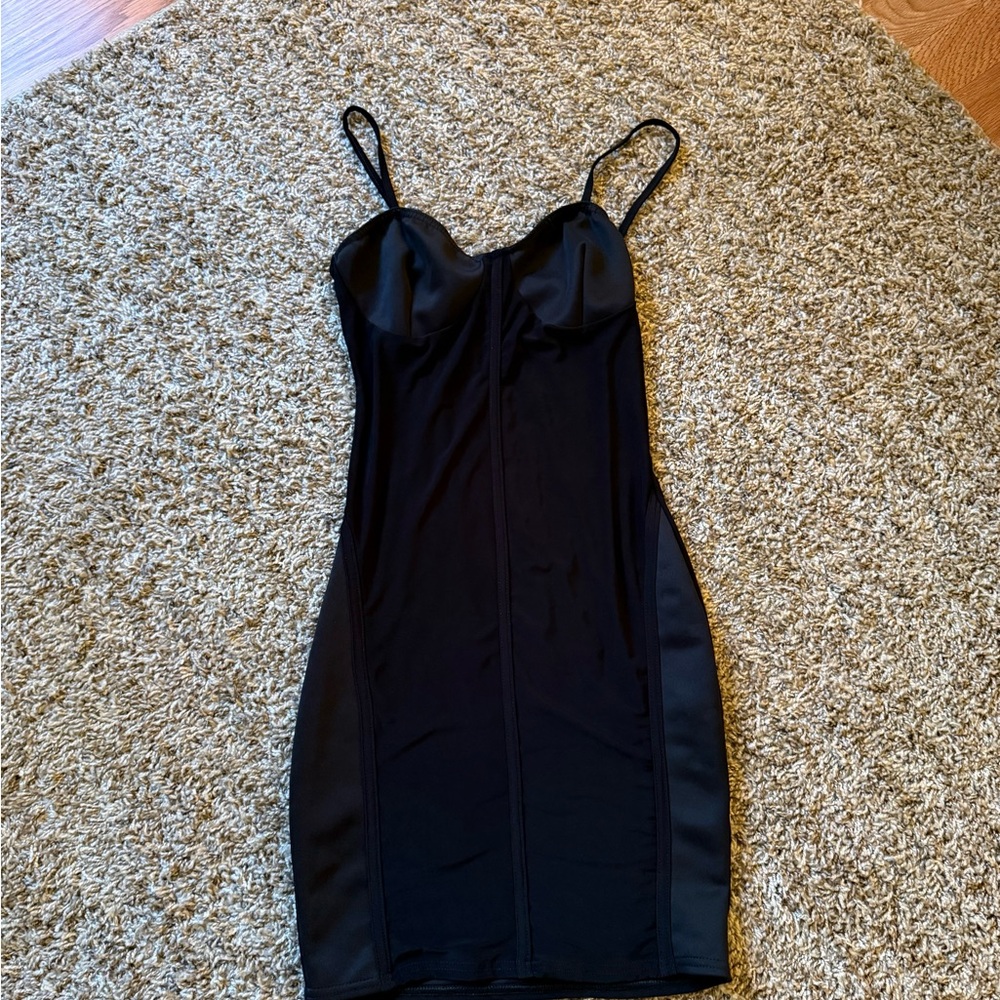 Never Worn Pretty Little Thing Dress 💞
